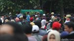Ribuan Warga Lepas Korban Kecelakaan Maut ke Peristirahatan Terakhir