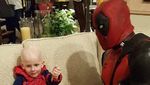 Real Hero! Kisah Sedih Cosplayer Deadpool dan Anak Pengidap Kanker