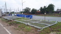 Lokasinya Jalan Perimeter Selatan Bandara Soekarno-Hatta, Tangerang, Banten. Ini adalah gerbang yang jatuh menimpa petugas pada Minggu (11/2) kemarin. (Ahmad Bil Wahid/detikcom)