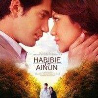 Diangkat dari kisah nyata BJ Habibie dan mendiang istrinya Ainun, film Habibie dan Ainun juga membuat penonton terkesima dengan kesetiaan Habibie (Reza Rahadian) pada Ainun (Bunga Citra Lestari) hingga akhir hayatnya. So sweet! Foto: Istimewa