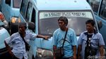 Suasana Demo Sopir Angkot di Tebet