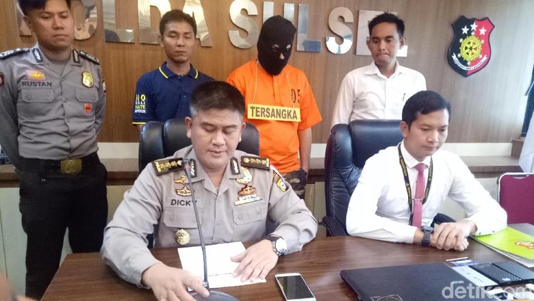 Sebar Link Porno Bocah-Perempuan, Mahasiswa di Makassar Ditangkap Sebar Link Porno Bocah-Perempuan, Mahasiswa di Makassar Ditangkap