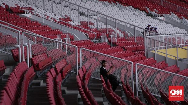 Pedagang asongan tak akan boleh masuk tribune Stadion GBK.