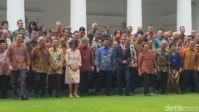 Jokowi Sebut Diplomasi Perdamaian RI Dipuji Palestina dan Afghanistan Jokowi Sebut Diplomasi Perdamaian RI Dipuji Palestina dan Afghanistan