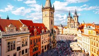 Praha di Republik Ceko, hanya mendapat 3 dompet yang kembali dari 12 dompet yang dijatuhkan (Thinkstock)