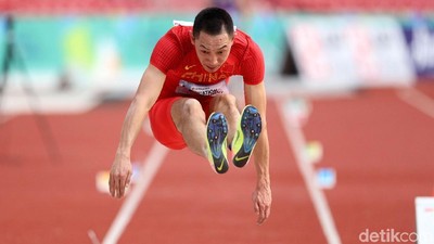 Raih Emas, Begini Aksi Atlet Lompat Jauh China Yaoguang Zhang