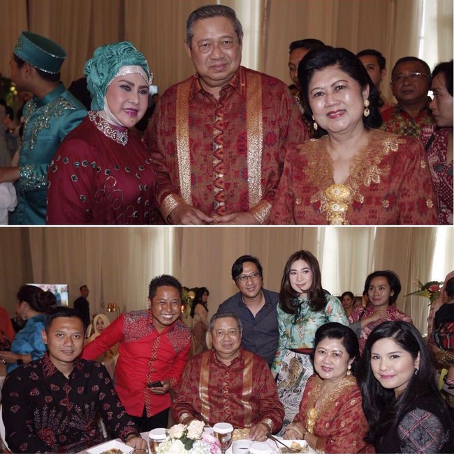 Menghadiri acara sunatan yang digelar Eko Patrio, SBY dan Bu Ani kompak berbaju batik. Detail warna emas pada batik membuat busana yang dikenakan keduanya cocok untuk dipakai ke acara formal. Foto: Dok. Instagram Ani Yudhoyono