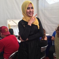 Kartika Putri mantap berhijab tahun ini, bahkan berusaha keras menghapus foto-foto lamanya. Saya memohon dengan kerendahan hati ini, meminta teman-teman untuk membantu menghapus foto-foto saya yang tidah berhijab, tulisnya di Instagram. Foto: Instagram/KartikaPutriWorld