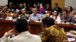 Komisi III DPR dan KPK Rapat Bahas Kinerja Hingga Undang-Undang