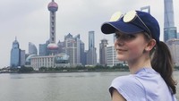 Savanna mampir ke The Bund Shanghai (@savanna_blade/Instagram)