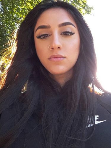 Punya Tubuh Kekar, Model Fitnes Ini Di-bully Mirip Alien hingga Iblis