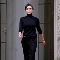 Terakhir, ada tipe Michael Flatet seperti bokong Victoria Beckham. Tipe ini dimiliki orang-orang yang terlihat seperti tidak memiliki bokong, baik karena kurang berotot di bagian tersebut maupun kurang banyak timbunan lemaknya. (Foto: JP Yim/Getty Images)