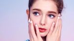 Foto: Liburannya Model Cantik yang Dikira Boneka
