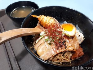 Ini Dia Ramen Gaya Singapura yang Dapat Pengakuan Michelin Guide!