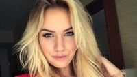 Dia pun mengaku mendapat ancaman pembunuhan yang menyebabkannya tak berani keluar dari kamar. (Dok. Instagram/_paige.renee)