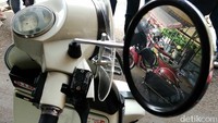 Selain itu bagi warga lain yang ingin mendapatkan doorprize diperkenankan membeli kaos seharga Rp. 100.000, yang akan diundi dengan doorprize utama satu unit vespa ndog, 4 ekor kambing dan hadiah menarik lainnya.