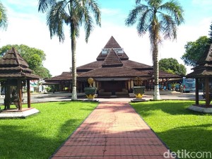 Sanggar Pendopo Ronggohadinegoro Blitar Tebarkan Virus Budaya