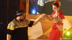 Merah Merona Rossa di Atas Panggung