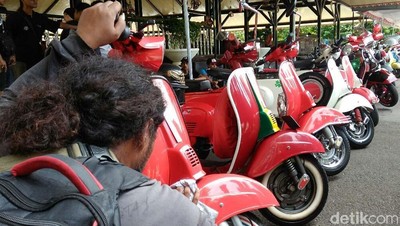 Ribuan Scooters Ramaikan Jambore Vespa di Purworejo