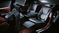 Lexus Indonesia akan menghadirkan dua tipe terbaiknya, yaitu LS 500 dan LS 500h (hybrid) yang keduanya merupakan tipe teratas. Dok. Lexus Indonesia. Dok. Lexus Indonesia.