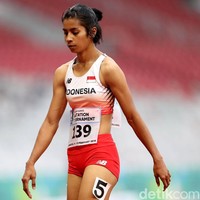 Dari cabang olahraga (cabor) atletik, ada nama Alvin Tehupeiory. Perempuan kelahiran Ambon, Maluku, 26 tahun lalu ini akan bertanding pada nomor 100 meter putri di Olimpiade Tokyo 2020. Rekor nasional sudah diraihnya, yakni lari 200 meter dalam torehan waktu 23,76 detik yang membuahkannya sebuah medali emas  Kejuaraan Nasional 2019. Pelari yang juga anggota Koprs Wanita Angkatan Darat ini, memecahkan rekor Irene Joseph dengan waktu 23,86 detik, yang dicetak di Kuantan, Malaysia, 17 Juli 1999. (Foto: Grandyos Zafna/detikcom)