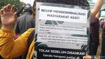 Foto: Ada Dilan di Aksi Tolak RUU KUHP di DPR