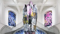 Takashi Murakami jadi salah satu seniman Jepang yang mendunia. Akun Instagram pribadinya memiliki 2,4 juta pengikut. Foto: Rachel Topham, Vancouver Art Gallery