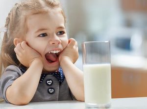 Si Kecil Tak Mau Minum Susu? Tak Usah Panik, Berikan Saja 5 Racikan Minuman Enak Ini