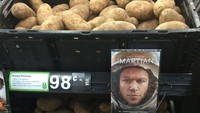 Buat pembeli yang sudah pernah nonton film The Martian pasti mengerti promosi ini. Istimewa/Berodpanda