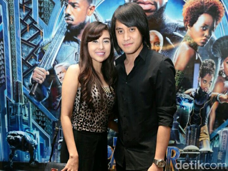 Kevin Aprilio Siapkan Kejutan di Hari Valentine untuk Vicy Melanie Kevin Aprilio Siapkan Kejutan di Hari Valentine untuk Vicy Melanie