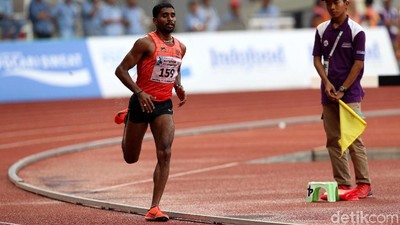 Lakshmanan Govindan Juara Lari 5.000 Meter