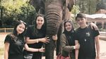Foto: Liburannya Pungky Afriecia, Atlet Voli Cantik Indonesia