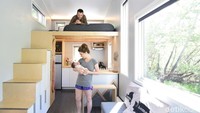 Pasangan muda asal Washington yaitu Samantha and Robert Garlow awalnya menempati rumah sederhana berukuran 19 meter persegi. Istimewa/Inhabitat