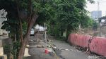 Penampakan Jalan Terbelah di Kampung Berlan