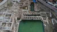 Kolam pemandian kuno bernama The Basilica Therma tersebut berlokasi di distrik Sarikaya, Turki. (Foto: Dok. Anadolu Agency)