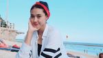 Foto: Liburannya Pungky Afriecia, Atlet Voli Cantik Indonesia