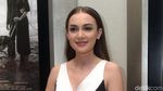 Stunning! Rianti Cartwright Anggun dengan Dress Monokrom