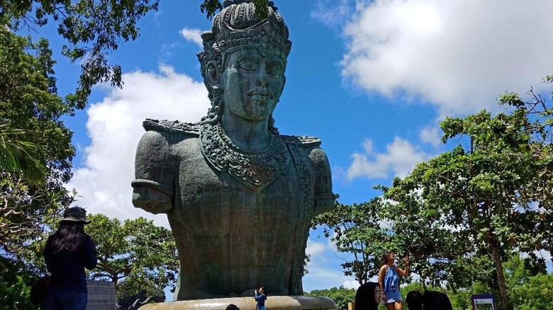 Garuda Wisnu Kencana (Ahmad Masaul Khoiri/detikTravel) Garuda Wisnu Kencana (Ahmad Masaul Khoiri/detikTravel)