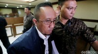 Mantan General Manager Jasa Marga cabang Purbaleunyi, Setia Budi, dituntut hukuman pidana 2 tahun penjara dan denda Rp 100 juta subsider 3 bulan kurungan.