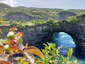Meski Bernama Broken, Pantai di Bali Ini Tak Bikin Sakit Hati