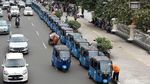 Hobi Mangkal, Bajaj Bikin Macet Jalan Diponegoro