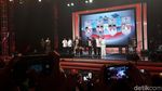 Keakraban 4 Paslon Pilgub Jabar Saat Pengundian Nomor Urut