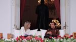 Bincang Hangat Jokowi dan Ratu Maxima di Beranda Istana
