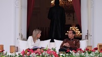 Sejumlah menteri kabinet turut mendampingi Jokowi dalam pertemuan ini. Antara lain Menlu Retno LP Marsudi, Sekretaris Kabinet Pramono Anung, Mensesneg Pratikno, Menko Perekonomian Darmin Nasution, dan Menteri PPN/Kepala Bappenas Bambang Brodjonegoro. /Foto: Presiden Jokowi dan Ratu Maxima/Andhika Prasetia