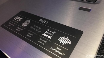 Tampak adanya teknologi fingerprint yang posisinya ada di bagian kanan.  (Foto: detikINET/Agus Tri Haryanto)