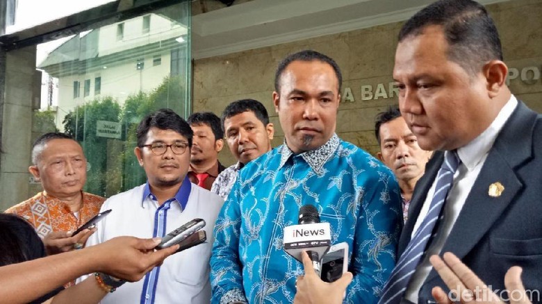 Setelah SBY, Demokrat Juga Polisikan Pengacara Novanto Firman Wijaya Setelah SBY, Demokrat Juga Polisikan Pengacara Novanto Firman Wijaya