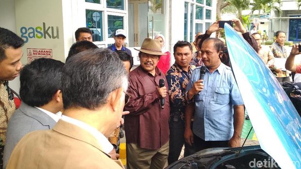 Pengakuan Sopir Bajaj dan Taksi yang Lebih Untung Pakai Gas