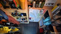 Nah ternyata ada ruang penyimpanan untuk mendaki yang ditata begitu rapi. Keren banget kan. Istimewa/Inhabitat