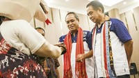Pasangan Hamoni sesuai harapan mendapat nomor urut tiga yang didukung oleh tiga parpol yaitu Partai Demokrat, PKPI, PKS dan ratusan simpatisan pendukungnya. Foto: dok. timses Benny K Harman