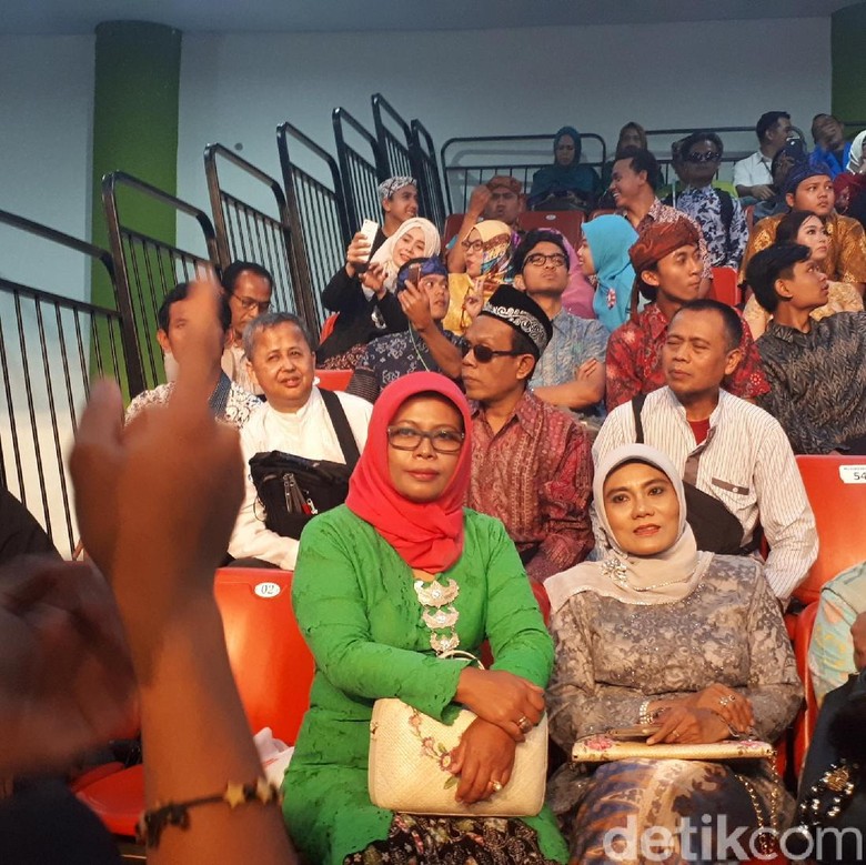 Saat Disabilitas Simak Pengundian Nomor Urut Pilgub Jabar Saat Disabilitas Simak Pengundian Nomor Urut Pilgub Jabar